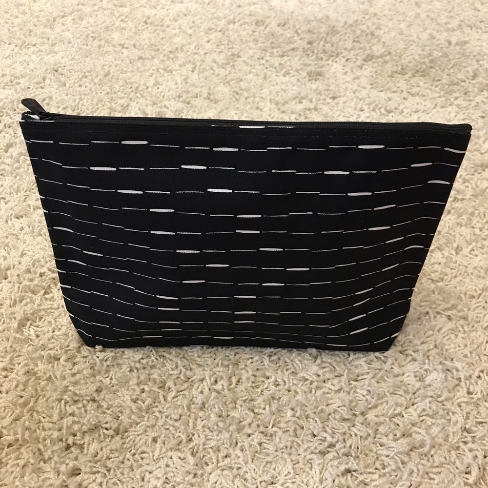 Thirty-One Zipper Pouch RETIRED